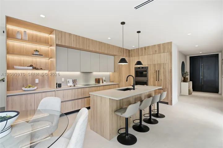 1017 Sw 13th Ct, Miami, Florida 33135