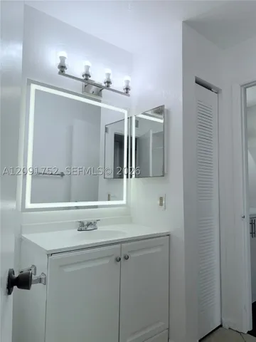 3480 N Pinewalk Dr N 136, Margate, Florida 33063