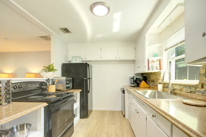 Kitchen 4 (002)