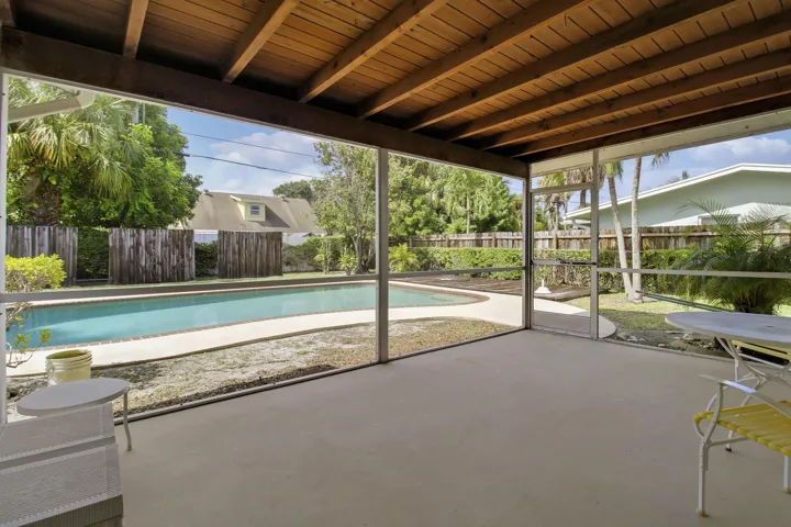covered back patio
