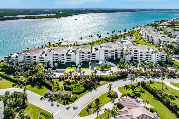053-2820SoutheastDuneDrive-Stuart-FL-349
