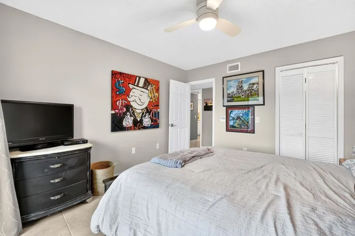 Bedroom 2 (2)