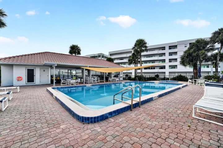 Community Pool (4)