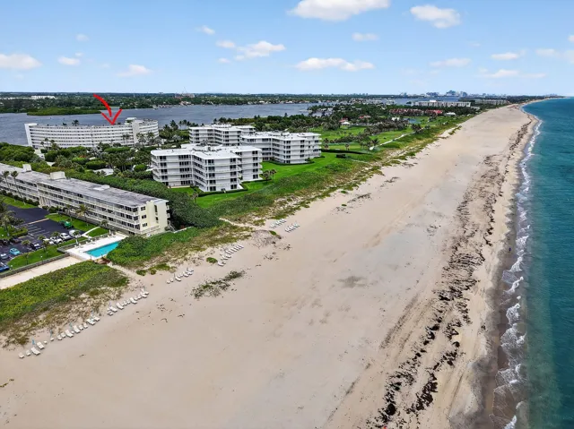 Private Beach_President of Palm Beach