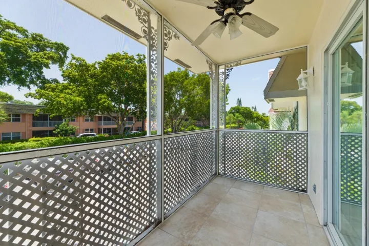 20260815 - 706 SE 2nd Ave 429 - HR-18-2