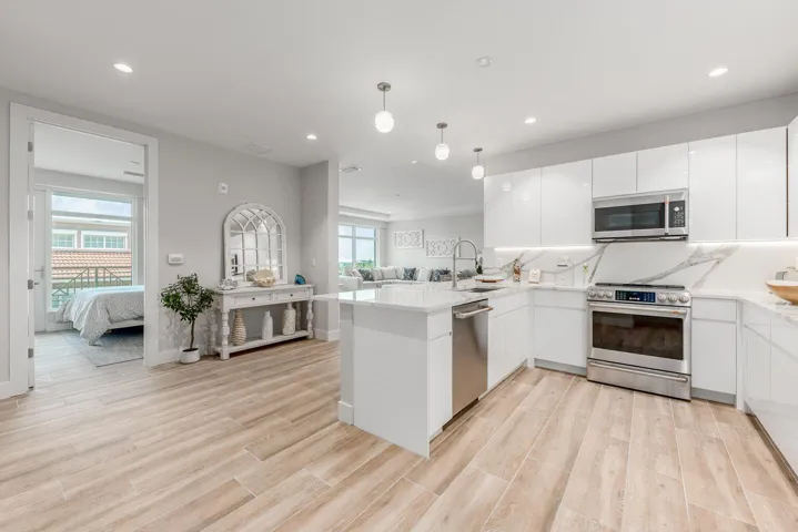 41 SW Seminole Street 410 3
