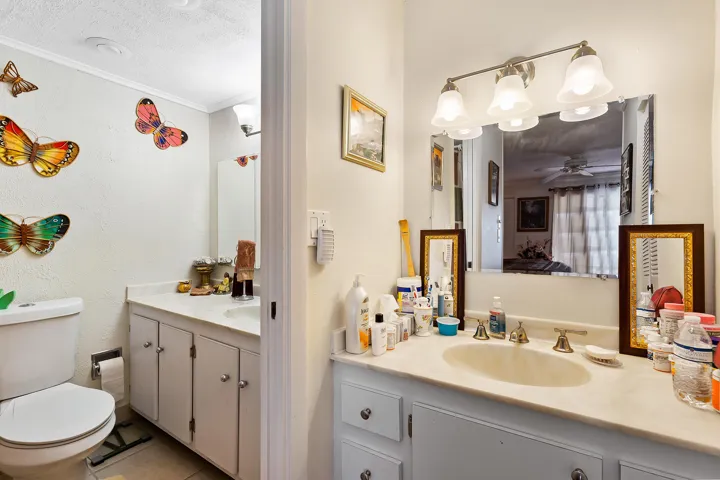 5860 NW 44 St. #502 Lauderhill, FL-15