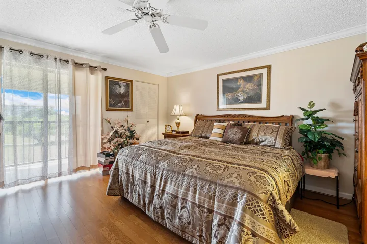 5860 NW 44 St. #502 Lauderhill, FL-9