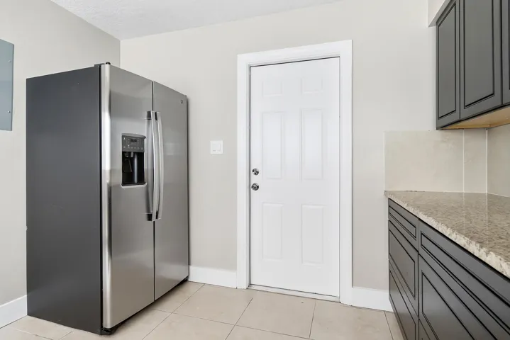 581-NW-47TH-AVE-33445-018