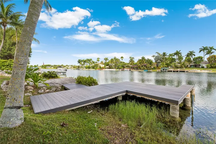 Dock