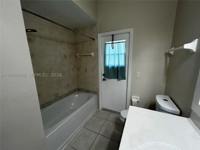 2nd Bathroom