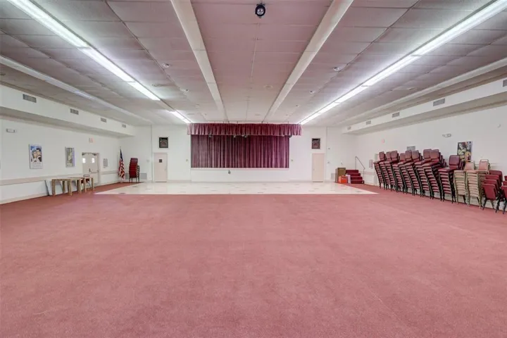 BALLROOM FOR EVENTS