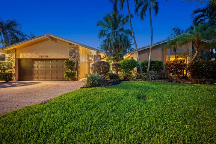 7-web-or-mls-11713-spinnaker-way