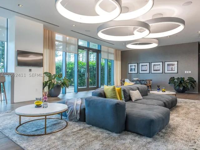 650 Ne 32 3302, Miami, Florida 33137