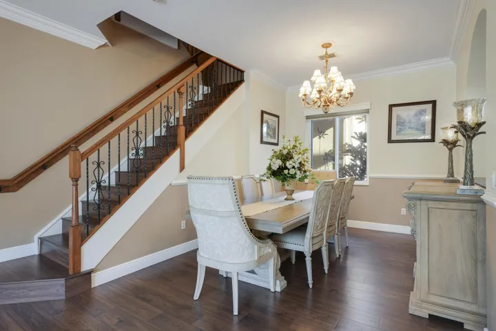Formal Dining
