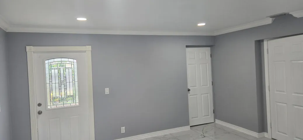 1000324519