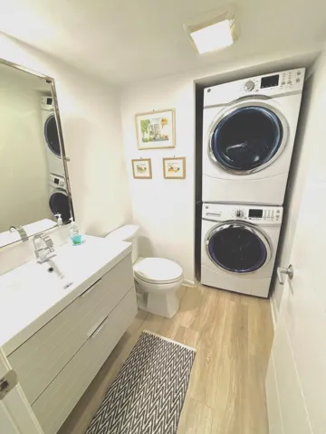 HALF BATHROOM /LAUNDRY