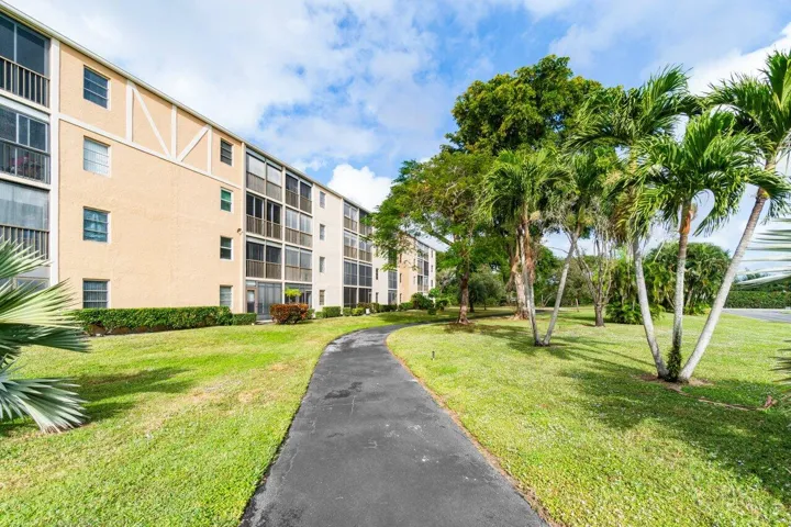 6795HuntingtonLane.