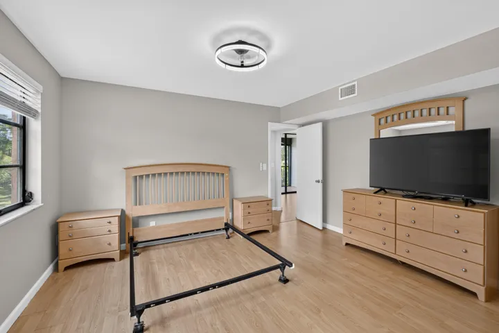 Bright and spacious.