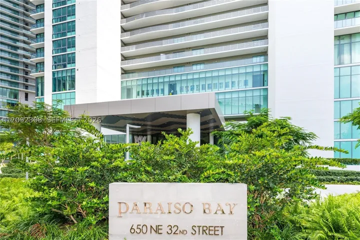 650 Ne 32nd St 4105, Miami, Florida 33137