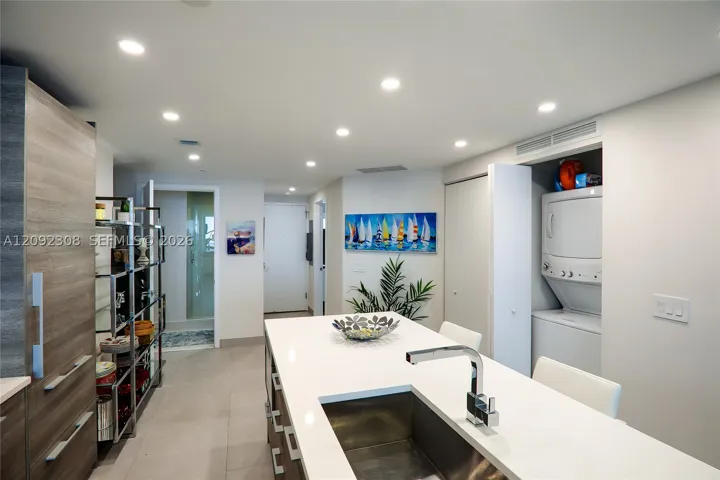 650 Ne 32nd St 4105, Miami, Florida 33137