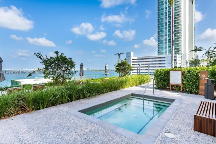 650 Ne 32nd St 4105, Miami, Florida 33137