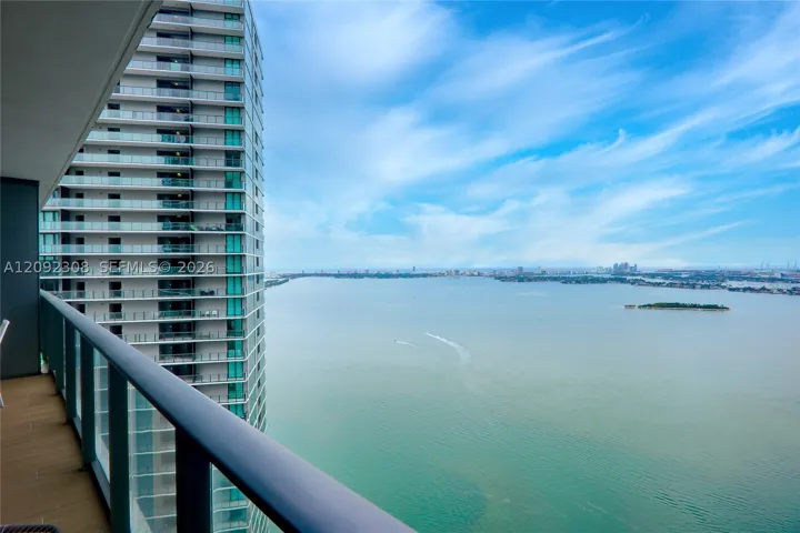 650 Ne 32nd St 4105, Miami, Florida 33137