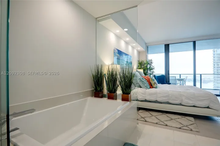 650 Ne 32nd St 4105, Miami, Florida 33137