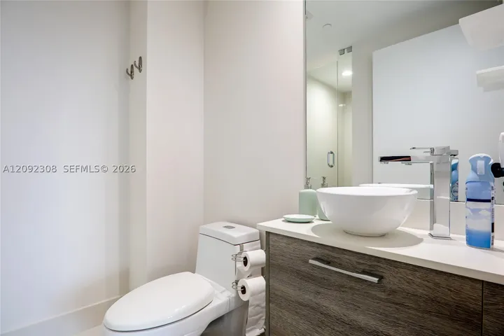 650 Ne 32nd St 4105, Miami, Florida 33137
