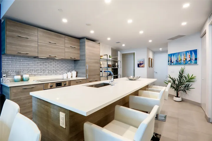 650 Ne 32nd St 4105, Miami, Florida 33137