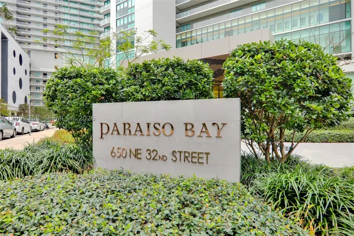 650 Ne 32nd St 4105, Miami, Florida 33137