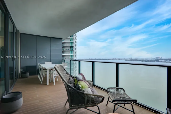 650 Ne 32nd St 4105, Miami, Florida 33137