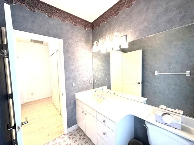 Cabana Bathroom 2