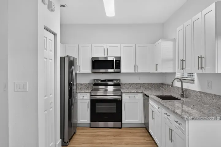 21952 cutler bay-23