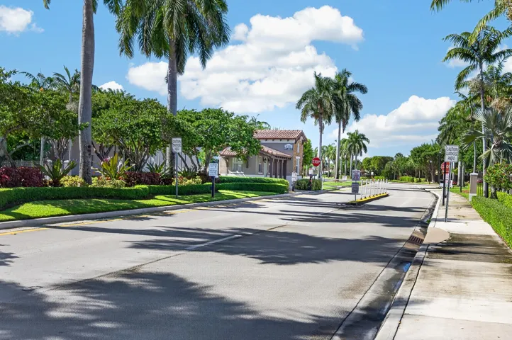 21952 cutler bay-51