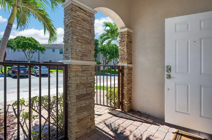 21952 cutler bay-8