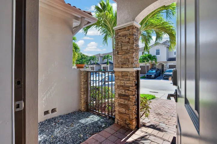 21952 cutler bay-7