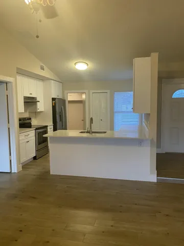 Kitchen 3