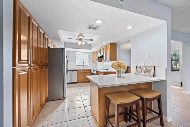 148 Weybridge Cir apt c-12