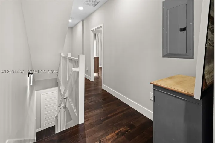 Hallway between 2 bedrooms on 2nd floor.