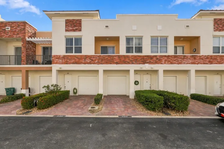 Private 1 car Garage