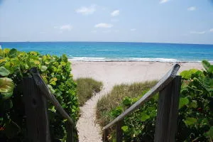 WIDE BEACH