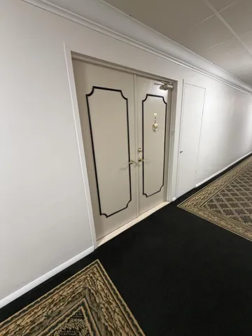 DOUBLE DOOR ENTRY