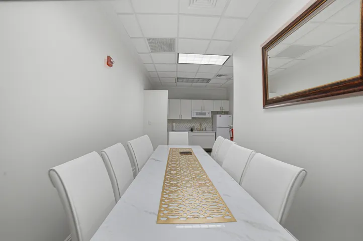 14-Meeting Room-Kitchen