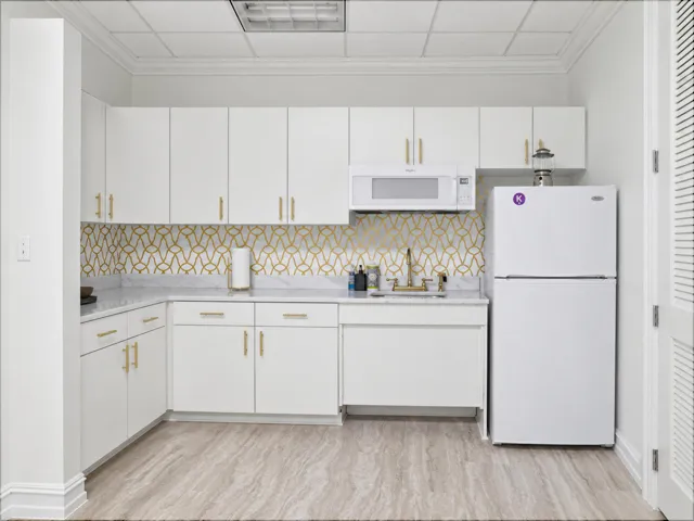 11-Kitchen