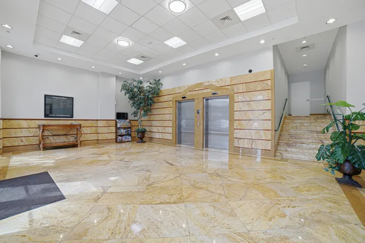 12-Main Lobby