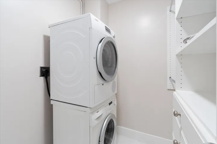 WASHER & DRYER