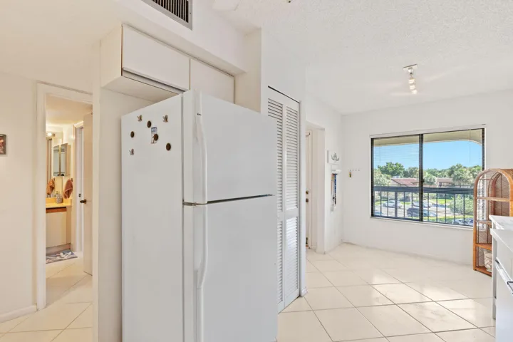 6-web-or-mls-5380-cedar-lake-dr-303