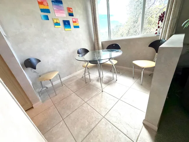 KITCHEN DINING