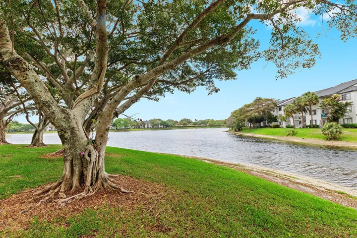 23-web-or-mls-5380-cedar-lake-dr-304